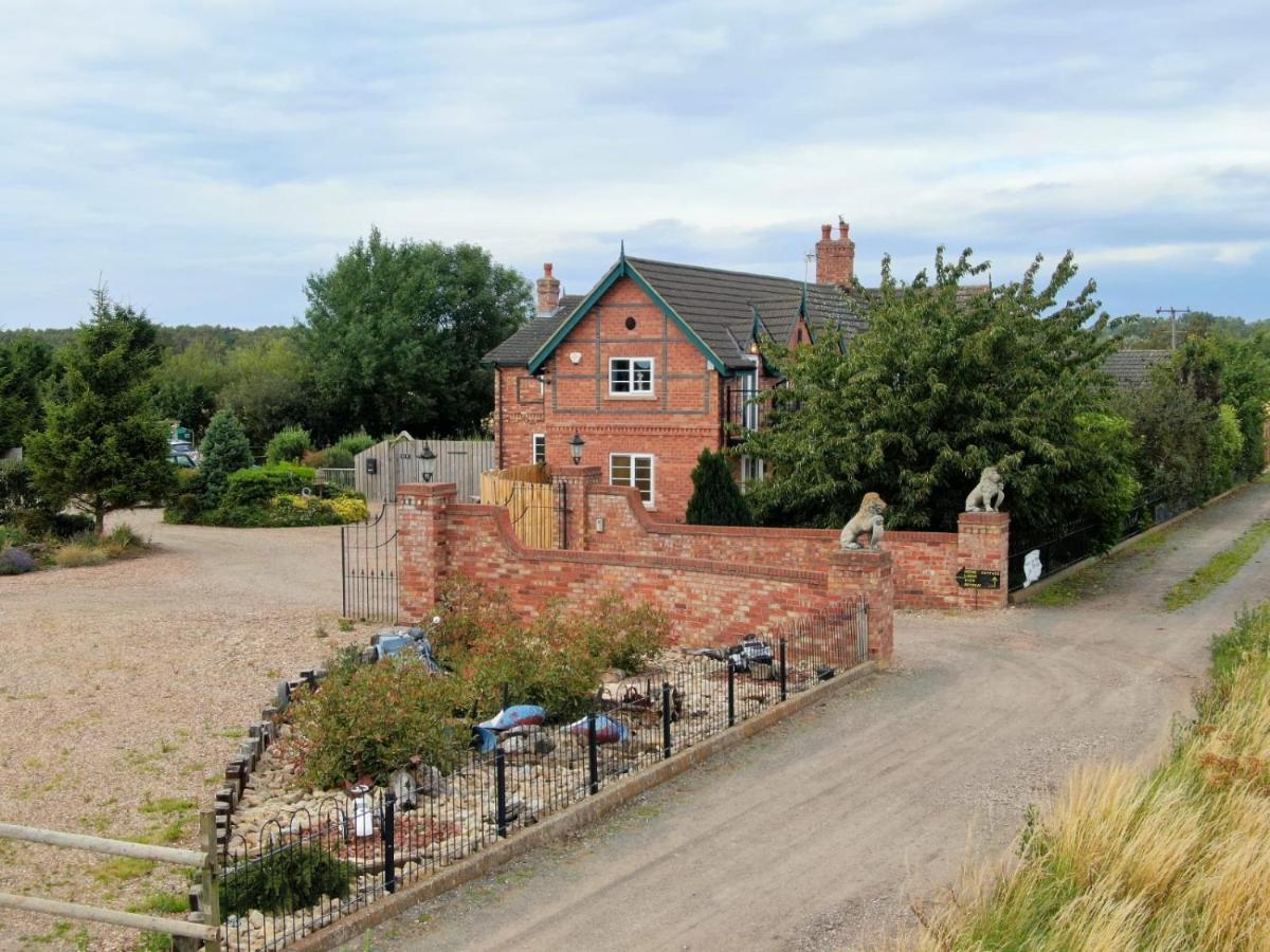 Lincoln Holiday Retreat View With Private Hot Tub ภายนอก รูปภาพ