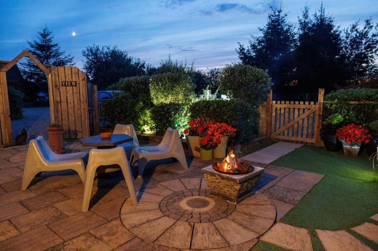 Lincoln Holiday Retreat View With Private Hot Tub ภายนอก รูปภาพ